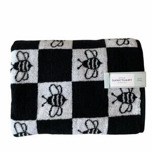 Chic Black & White Checkered BEE Bath Towel Set of 2 100% Cotton NEW